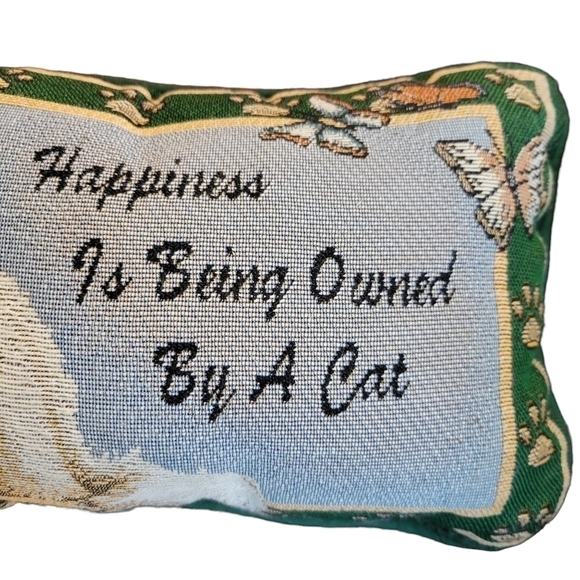 TAPESTRY Pillow "Happiness Is Being Owned By A Cat" - Picture 4 of 6